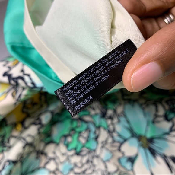 The Limited Floral Print Shift Dress - Picture 3 of 7